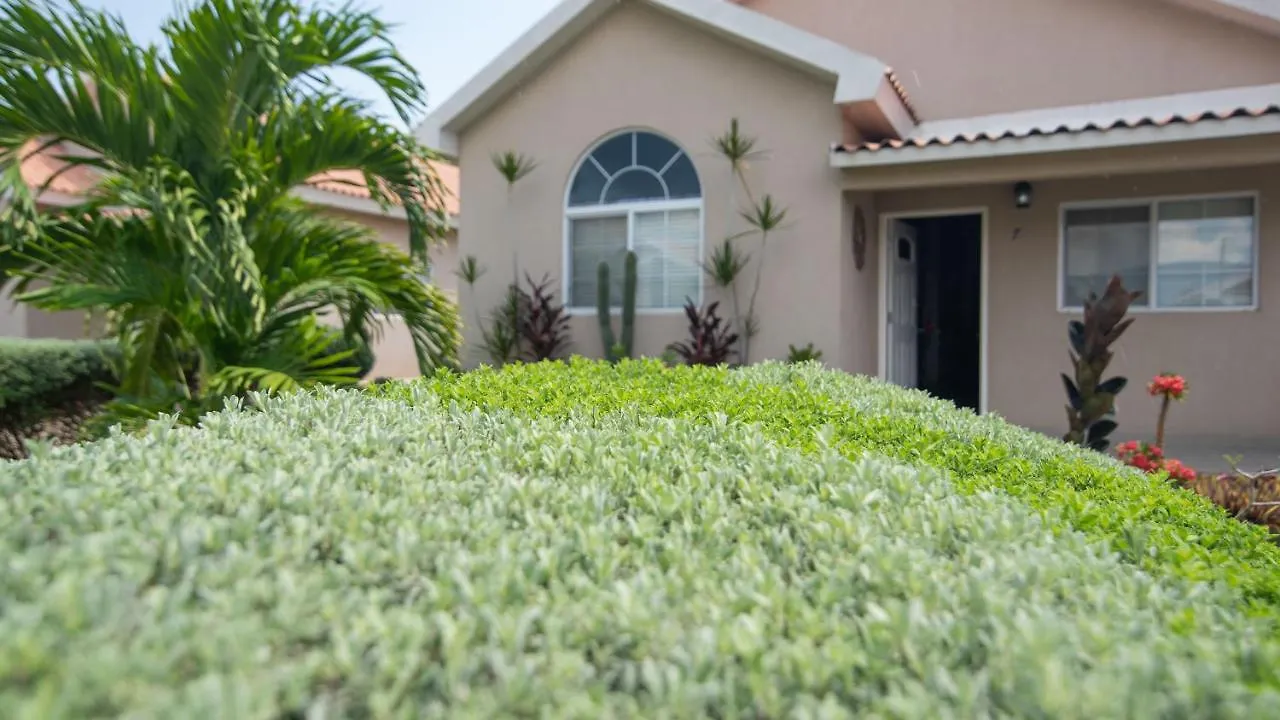 Casa vacanze Villa The Oasis Ii, Caymanas Country Club Ellis Caymanas